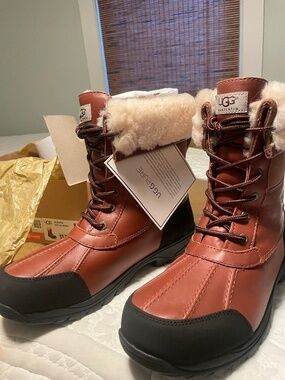 UGG Mens Butte 11.5 New in Box